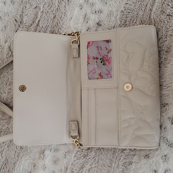 Betsey Johnson Clutch/Crossbody - Picture 2 of 4